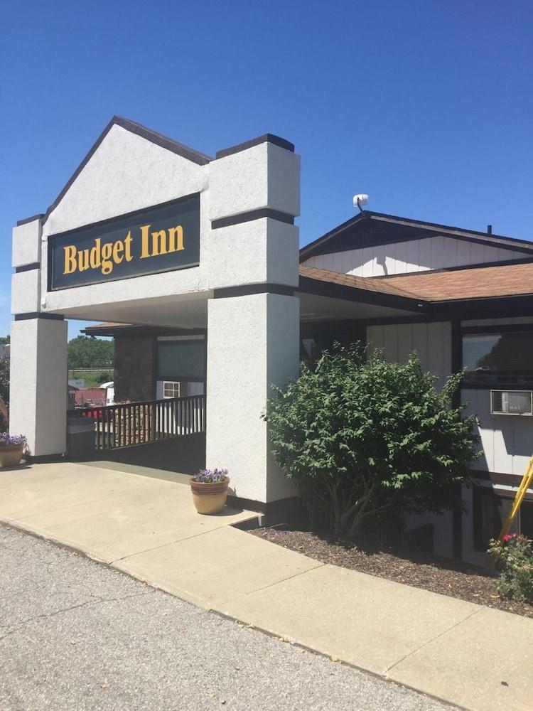 Midway Budget Inn photo 17