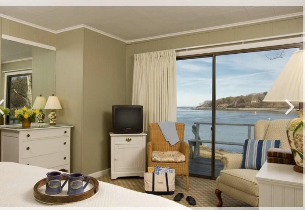 Dockside Guest Quarters & Restaurant photo 64