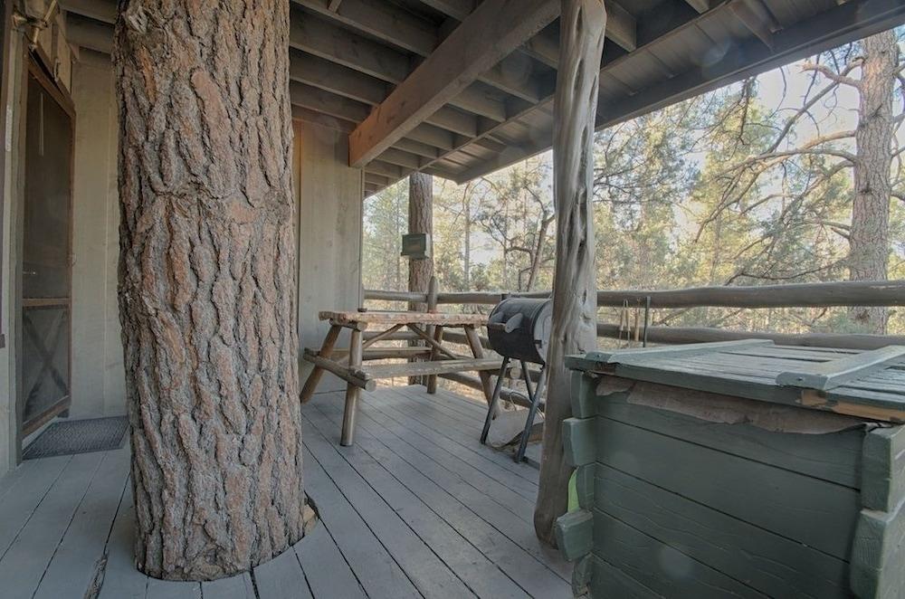 Bear Creek Motel And Cabins photo 42