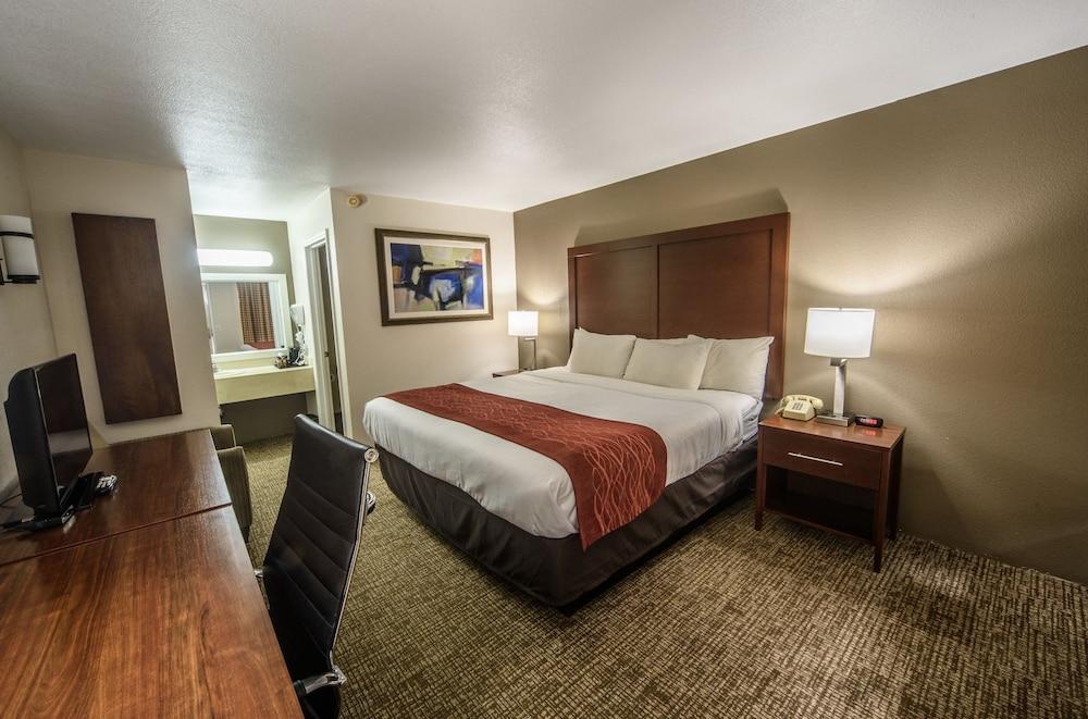 Richland Inn Lawrenceburg photo 19