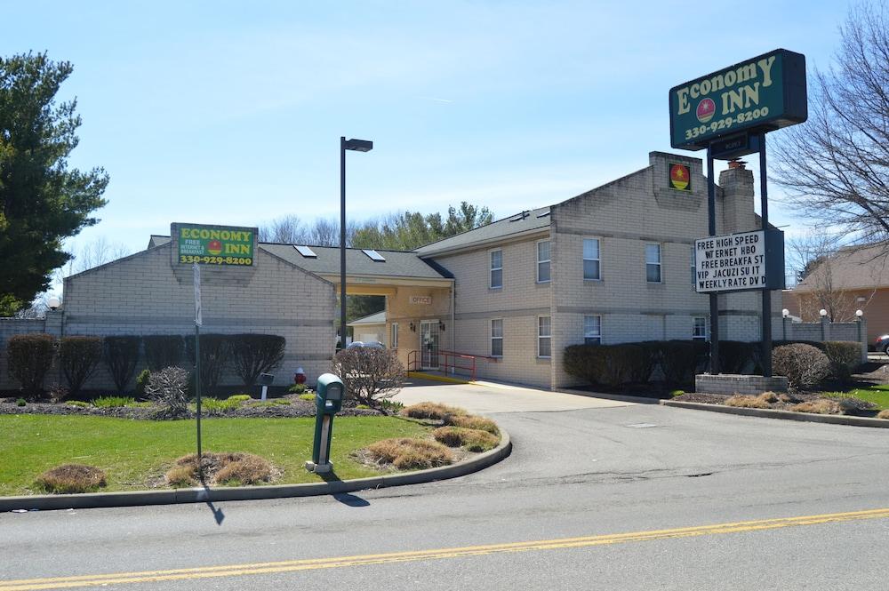 Economy Inn - Akron photo 20