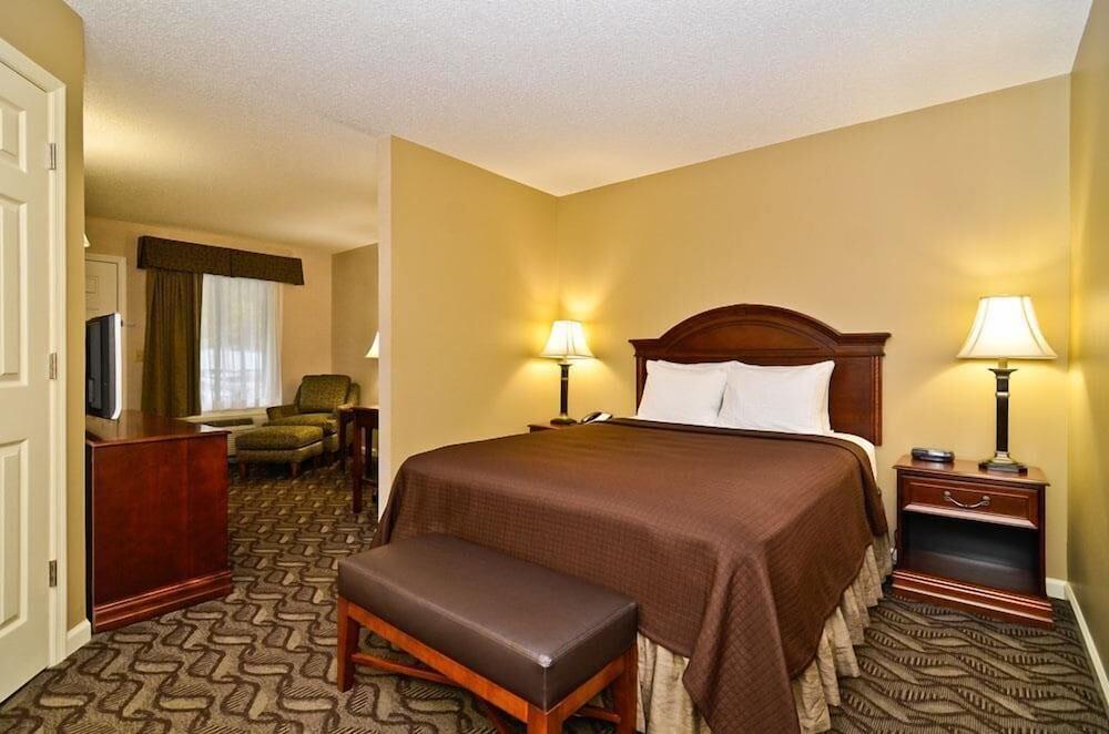 Best Western Suites photo 9