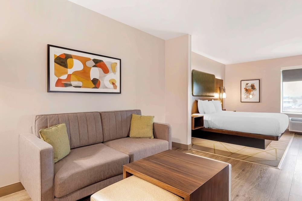 Best Western Plus Riata photo 4