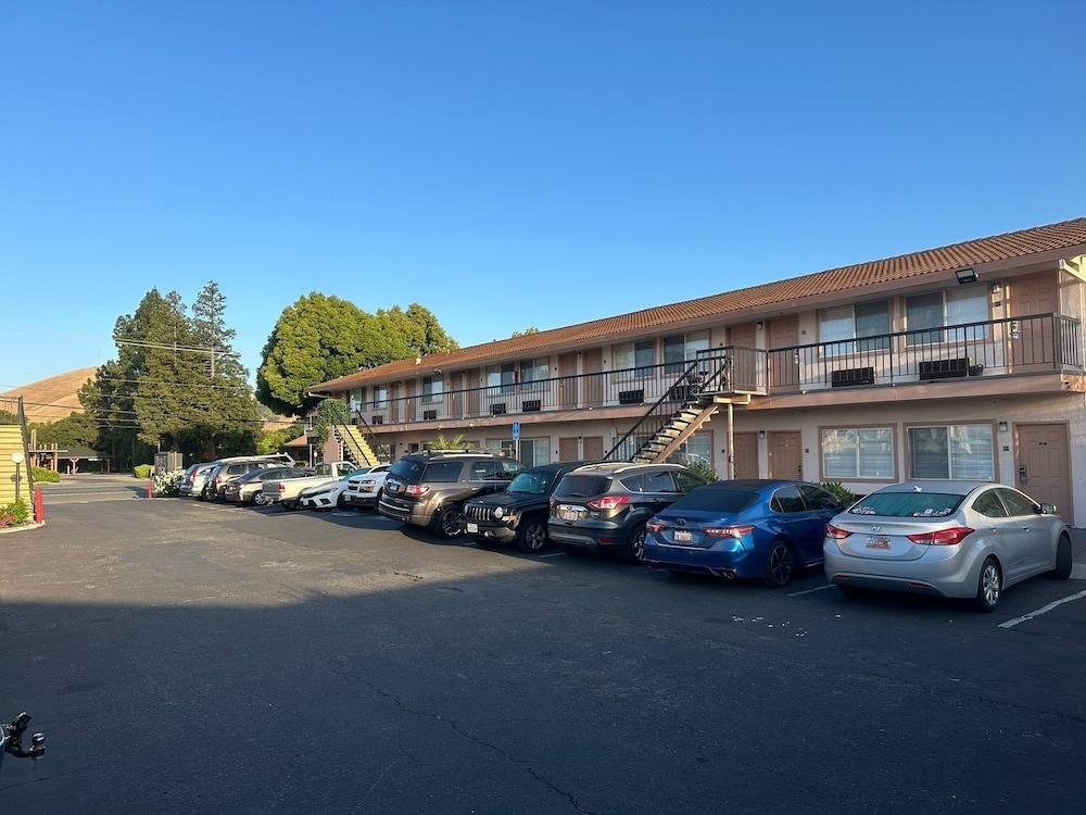 Morganhill Inn Motel photo 18