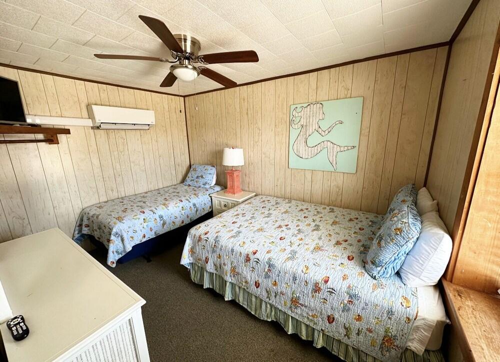 SandSpur Ocean Cottages photo 56