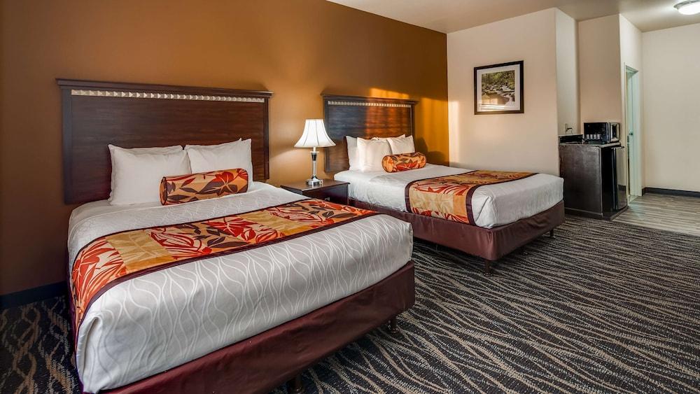 Best Western Plus Battle Ground Inn & Suites photo 13
