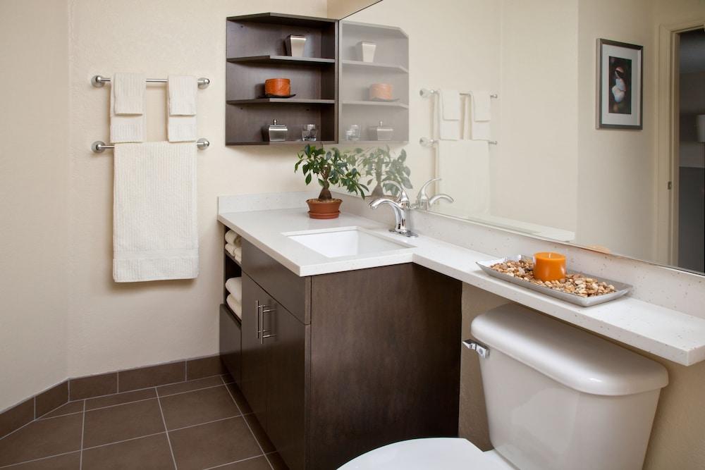Candlewood Suites Lenexa - Overland Park Area by IHG photo 34