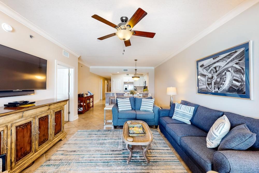 Azure Condominiums photo 28