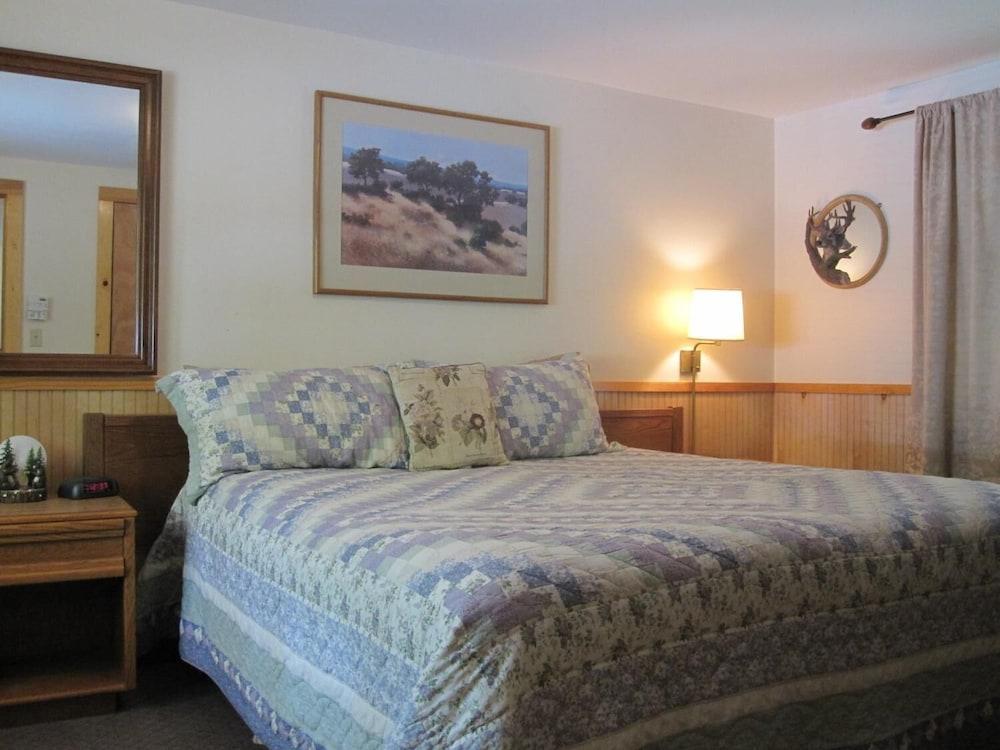 Bear Tree Lodge photo 15