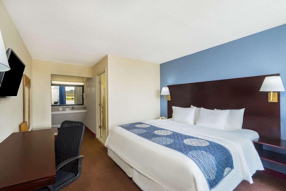 Days Inn by Wyndham Statesville photo 6