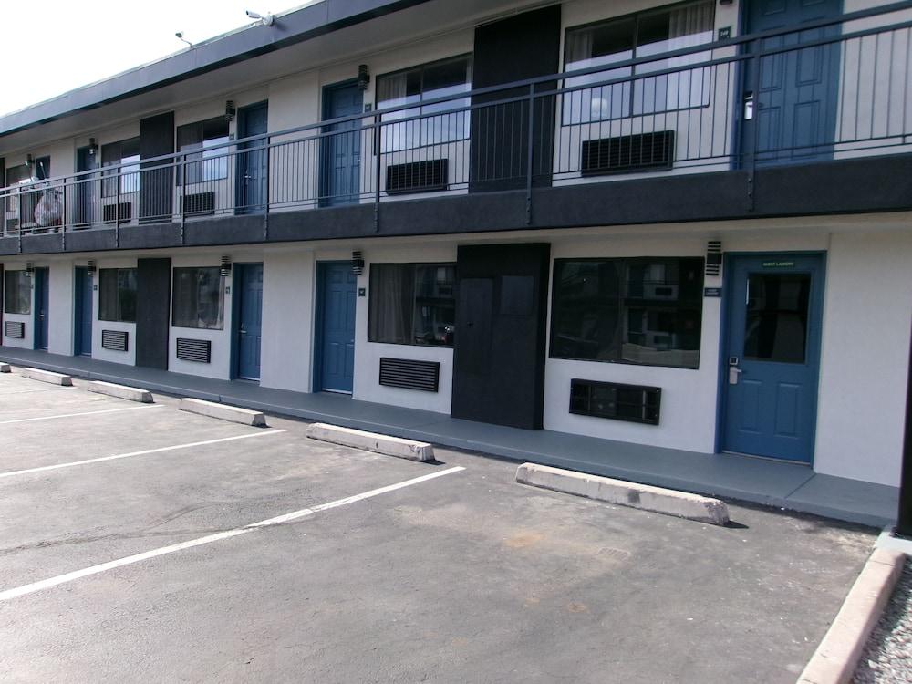 SureStay Hotel by Best Western Phoenix Airport photo 83