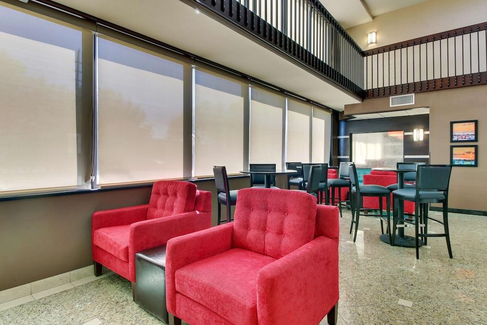 Heritage Inn Suites Houston/Sugar Land, Trademark by Wyndham photo 5