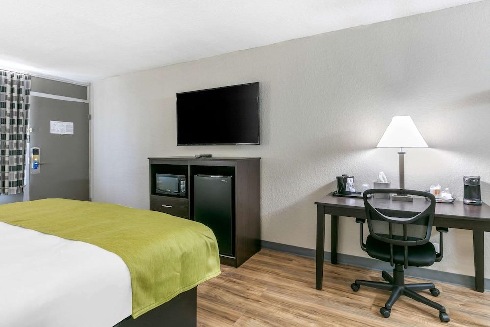 Rodeway Inn Kingston Springs photo 10