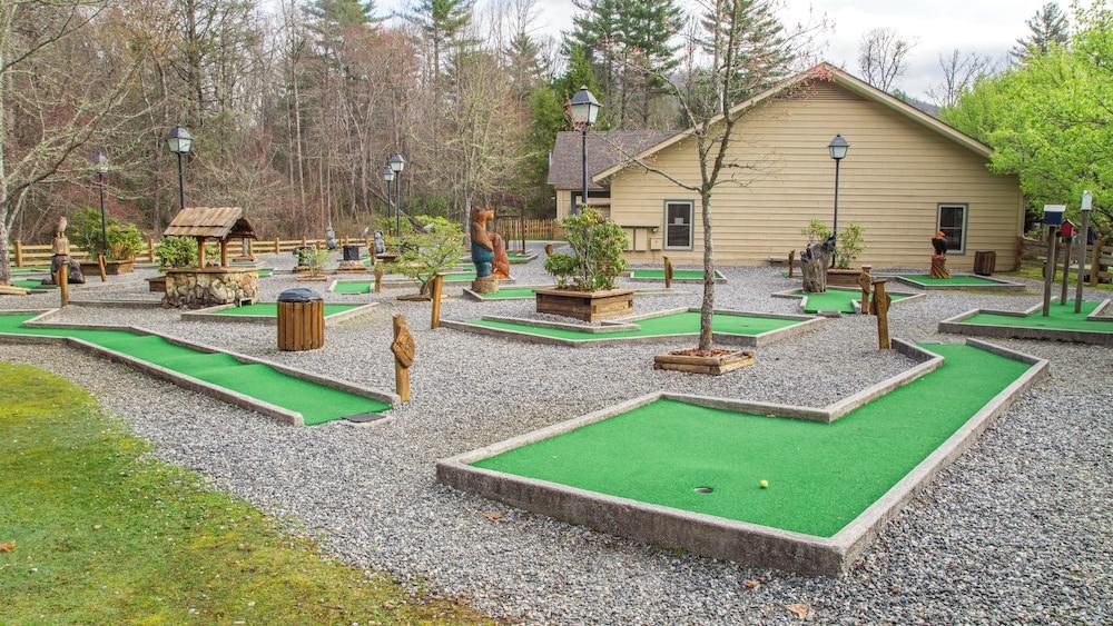 Fairway Forest photo 19