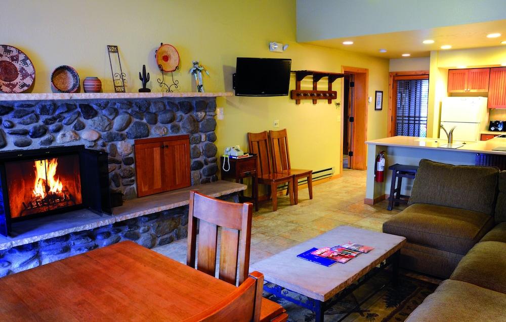Junipine Resort photo 98