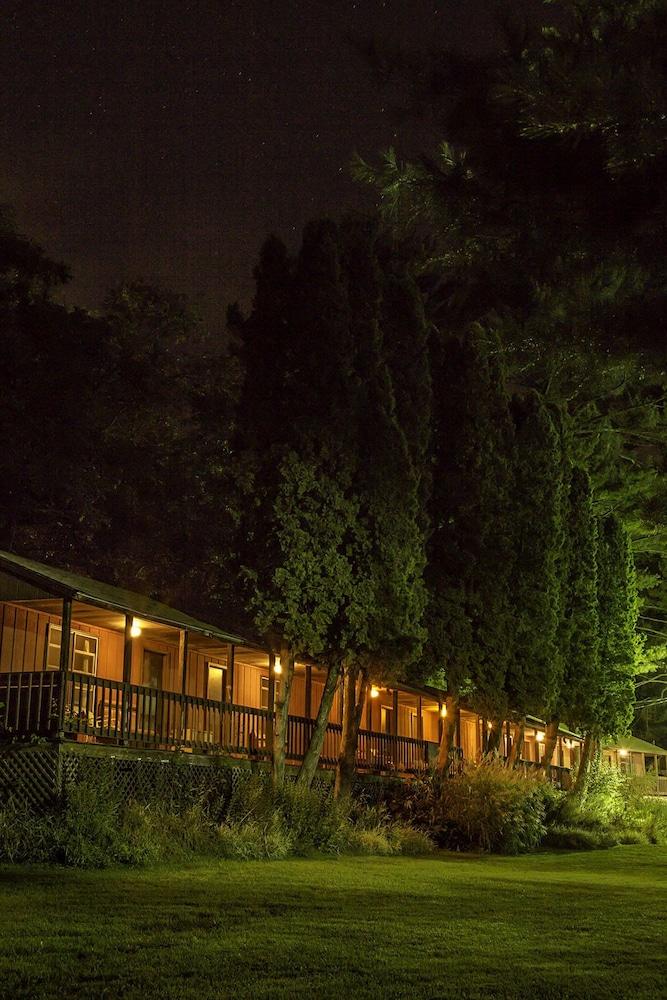 Silver Spruce Resort photo 6