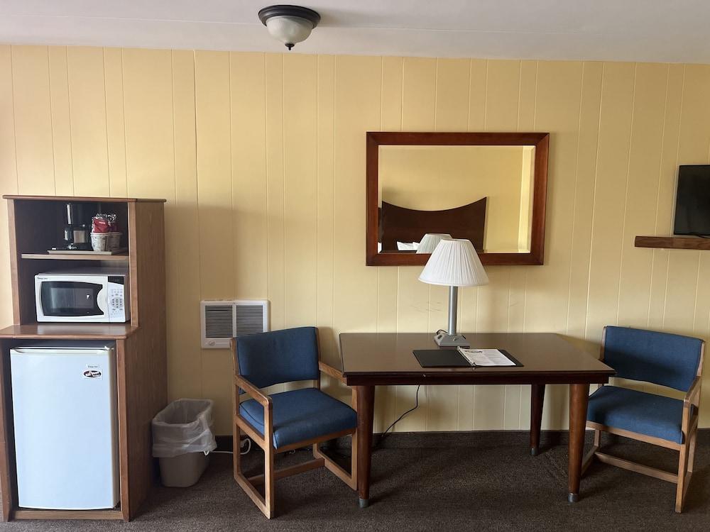 All Star Inn & Suites photo 47
