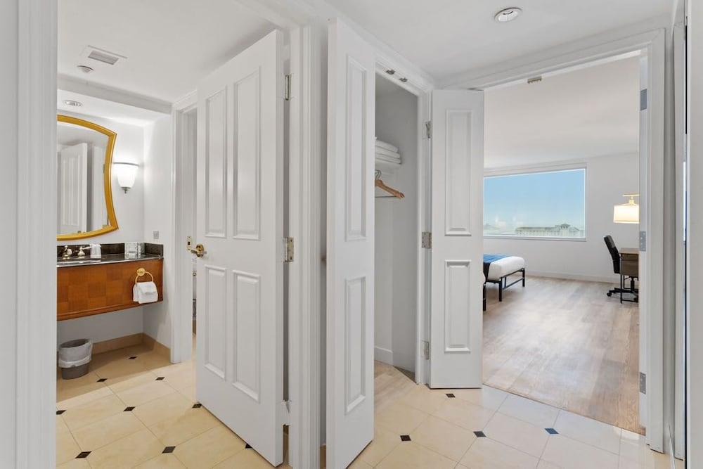 Sleep SIX 1BR2BA Cozysuites on Boardwalk photo 18