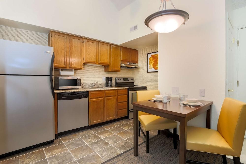 Hawthorn Suites by Wyndham Tinton Falls photo 7