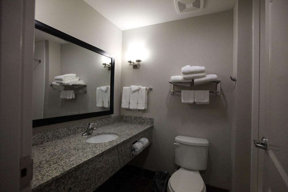 Lone Star Inn photo 33