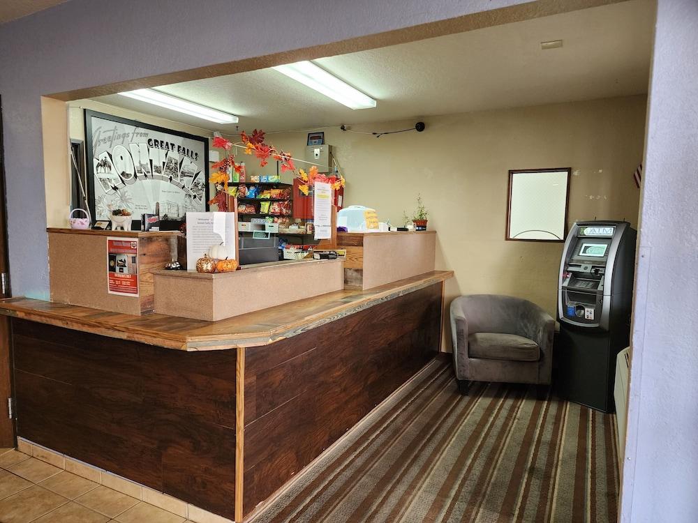 Grizzly Inn photo 2