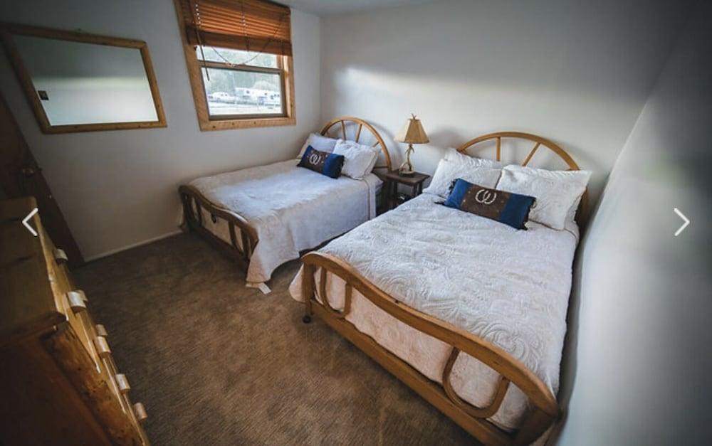 Boulder Lake Lodge photo 16