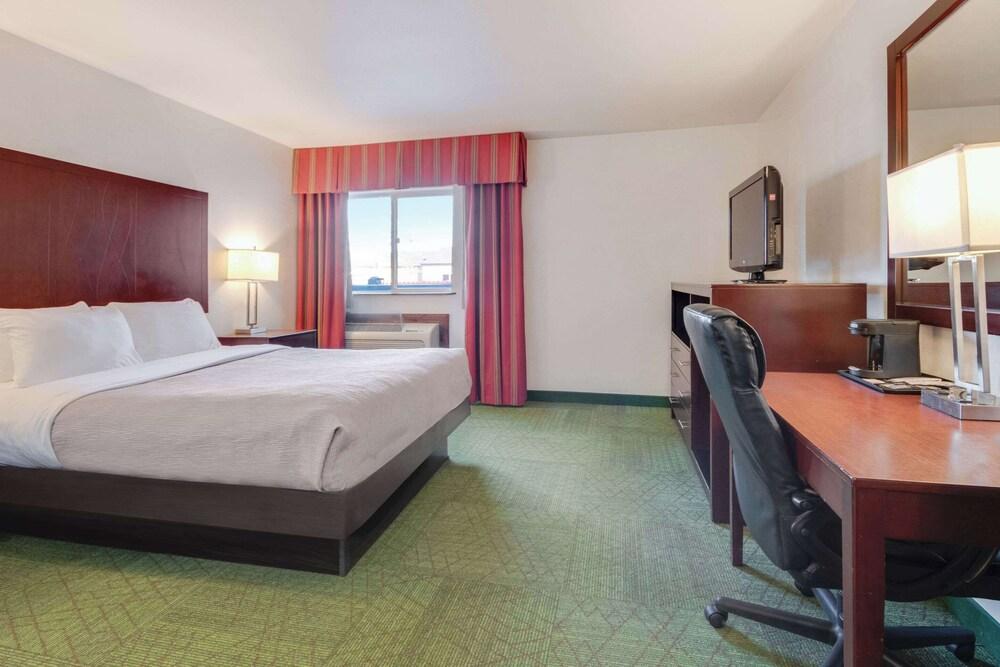 Quality Inn Belgrade - Bozeman Yellowstone Airport photo 12