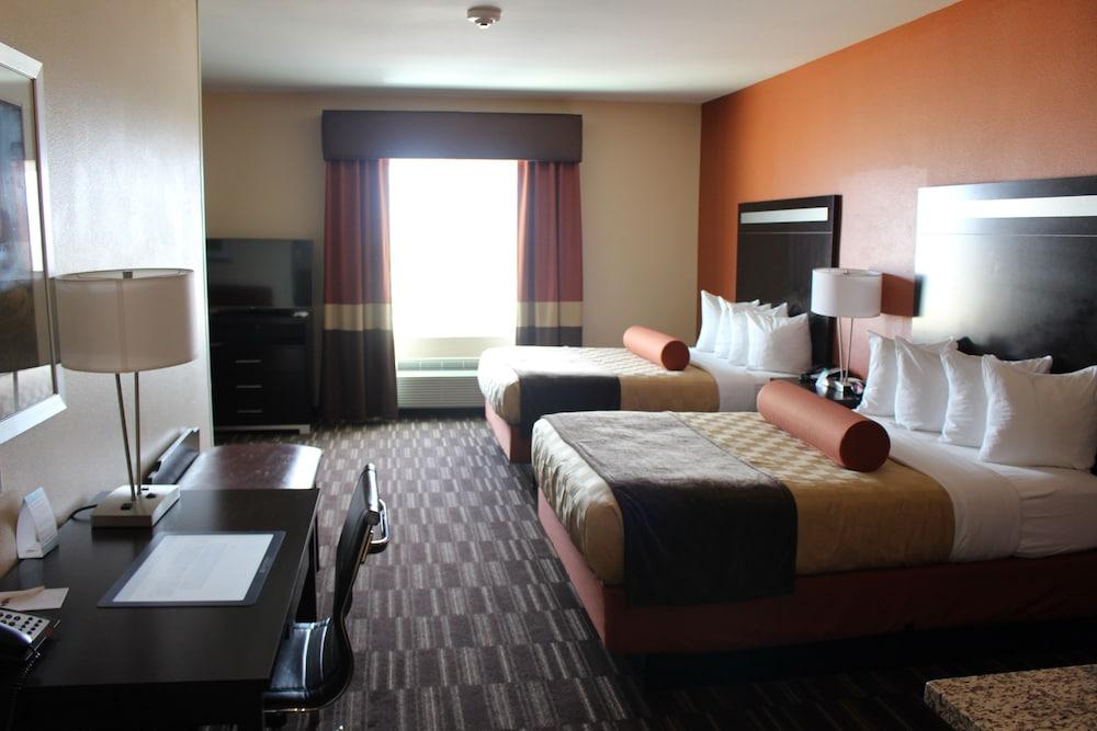 Wyndham Garden Lancaster CA photo 9
