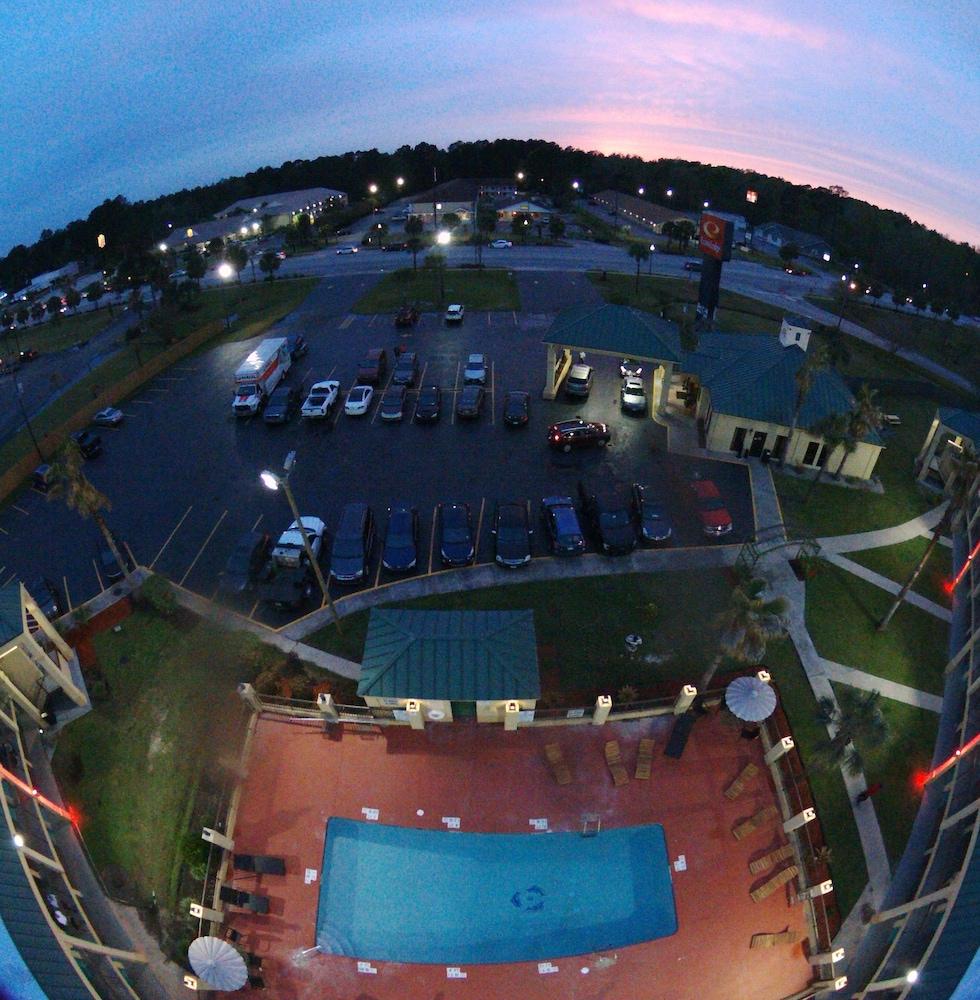 Econo Lodge Inn & Suites Hardeeville I-95 photo 93