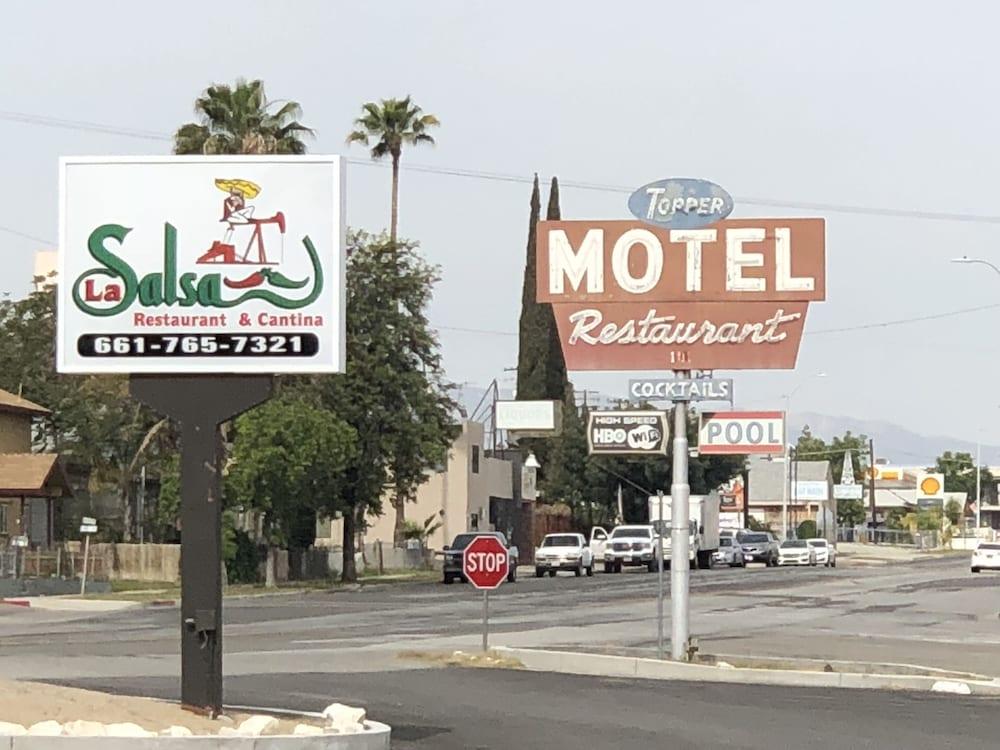 Topper Motel photo 12