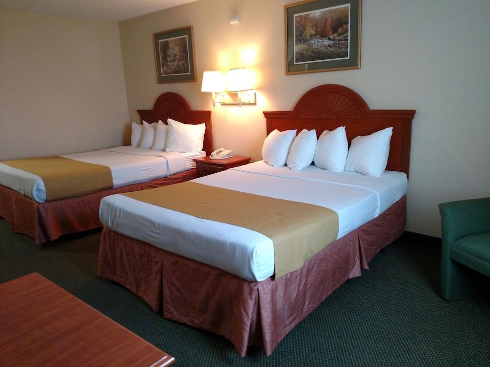 Holiday Inn Express Toledo West - Napoleon by IHG photo 49