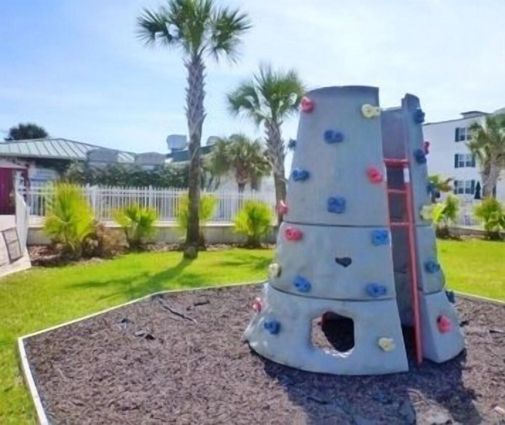 The Gardens at Beachside Colony photo 26