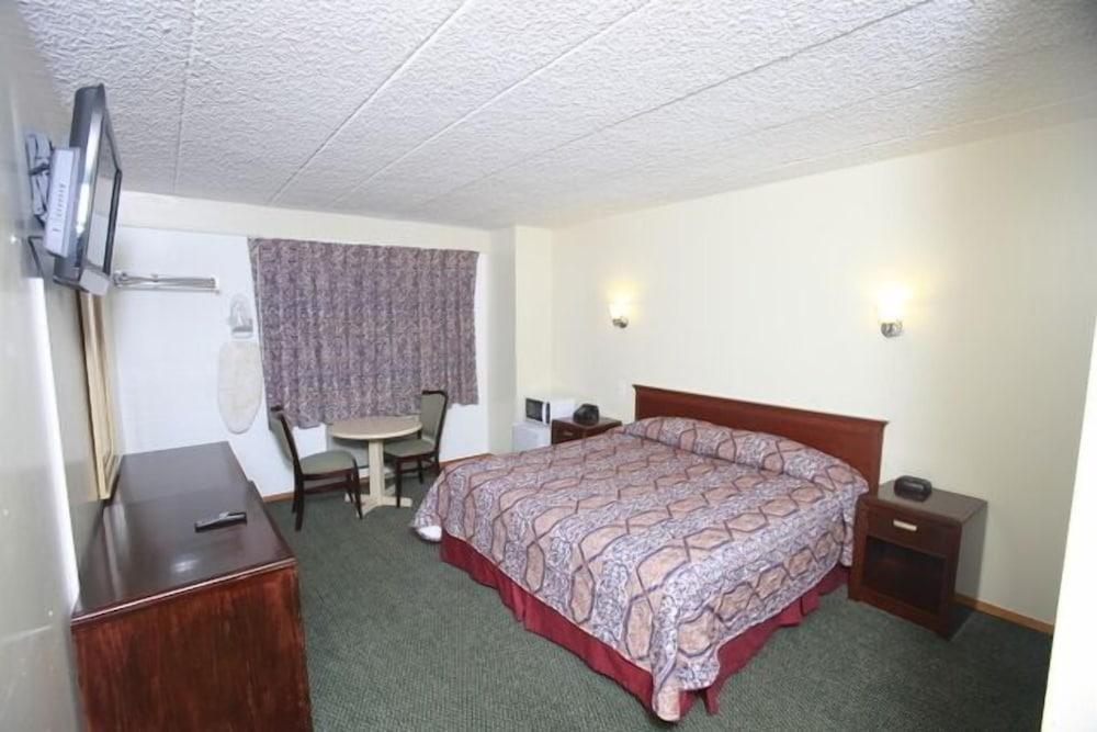 Meadowbrook Motor Lodge photo 5