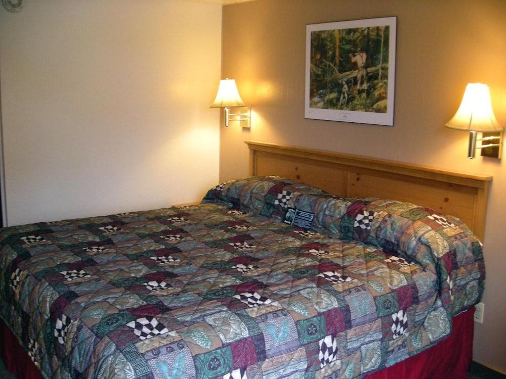 Falls Motel photo 46