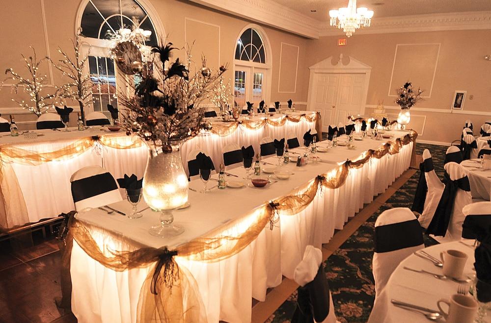 The Wisconsin Hotel & Conference Center photo 13