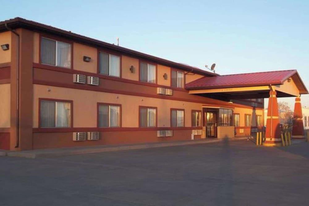 Rodeway Inn Moriarty photo 16
