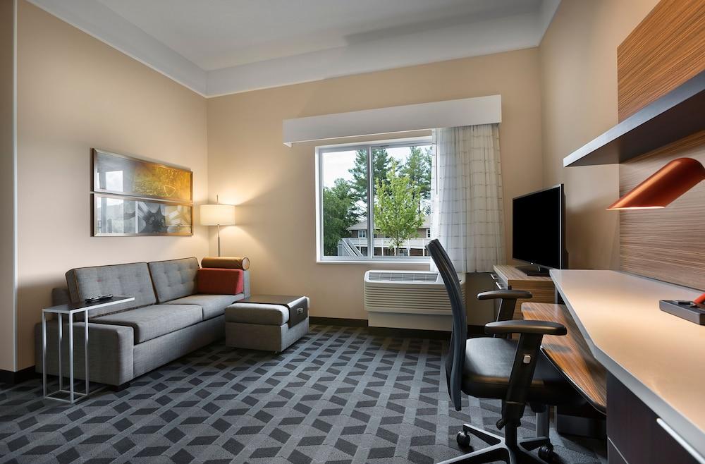TownePlace Suites by Marriott Boone photo 7