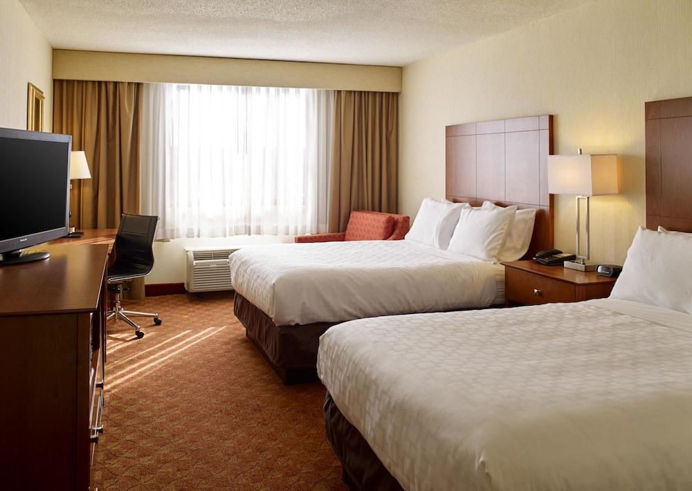 Clarion Hotel Portland Airport ME photo 4