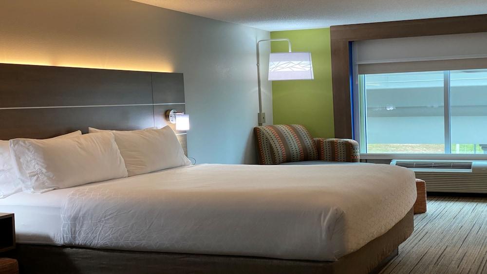 Holiday Inn Express & Suites Somerset Central by IHG photo 17