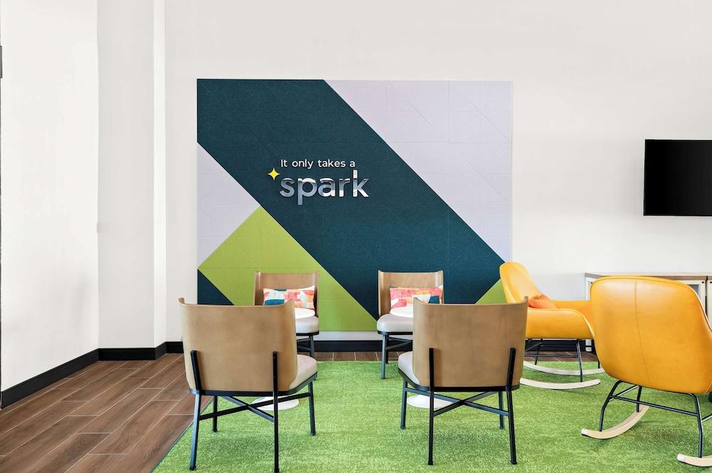 Spark by Hilton Lancaster Dutch Country photo 3