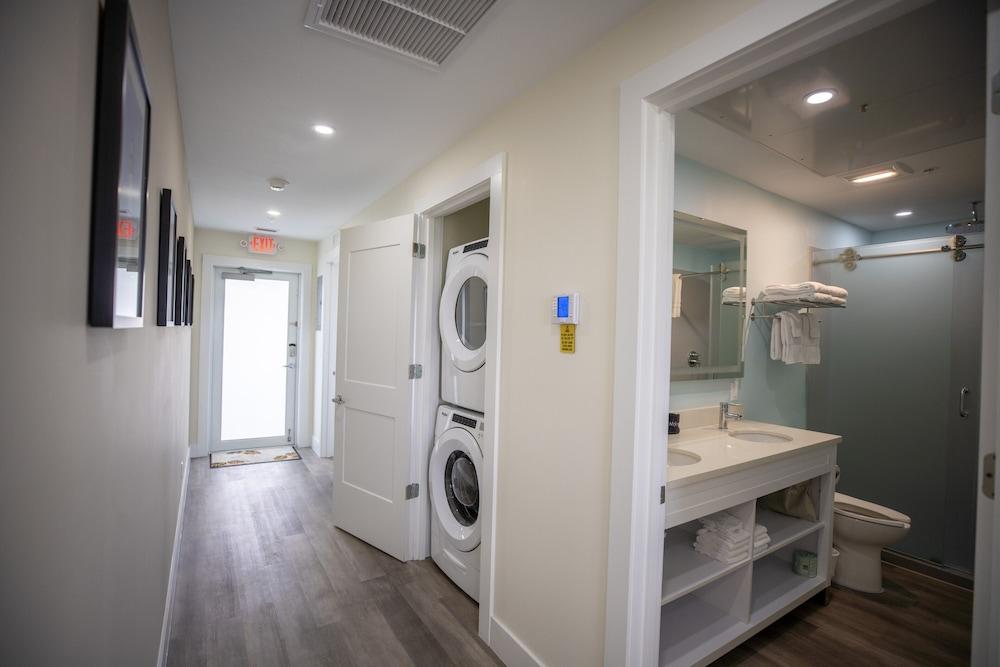 Sugarloaf Key Hotel at KOA Resort photo 31