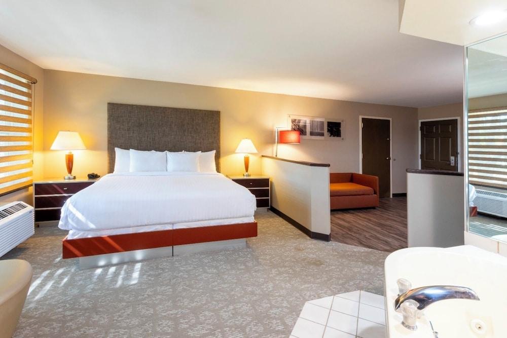 GrandStay Hotel & Suites - Waunakee photo 7