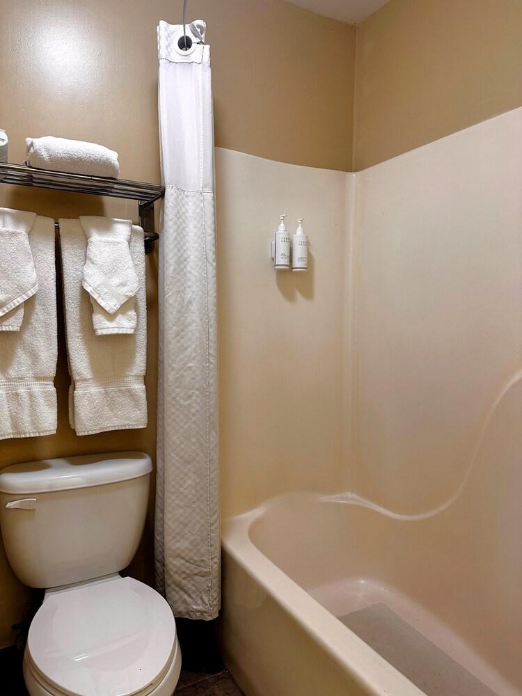 Super 8 by Wyndham Lafayette / Purdue Area photo 8
