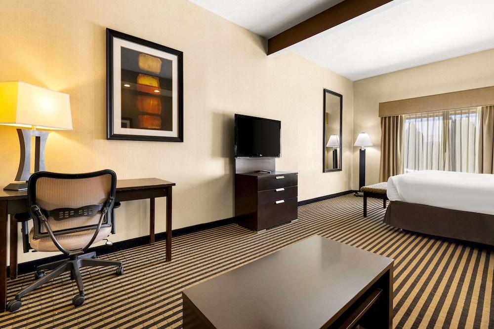 Sonesta Essential Indianapolis Airport photo 30