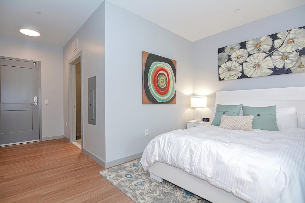 Global Luxury Suites Downtown Providence photo 9