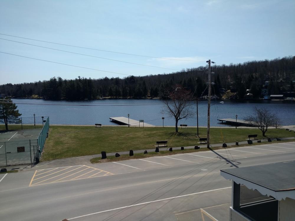 Clark's Beach Motel photo 11