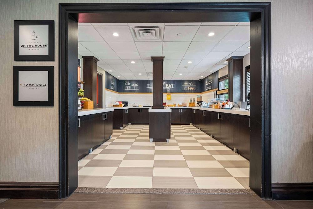 Hampton Inn Ridgefield Park photo 54