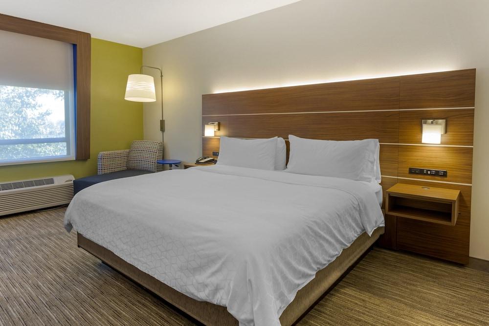Holiday Inn Express Hotel & Suites Harrison by IHG photo 11