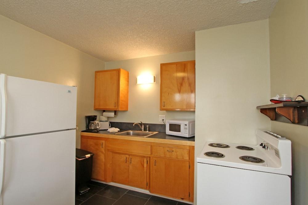 Lido Palms Resort and Spa (Adults Only) photo 2