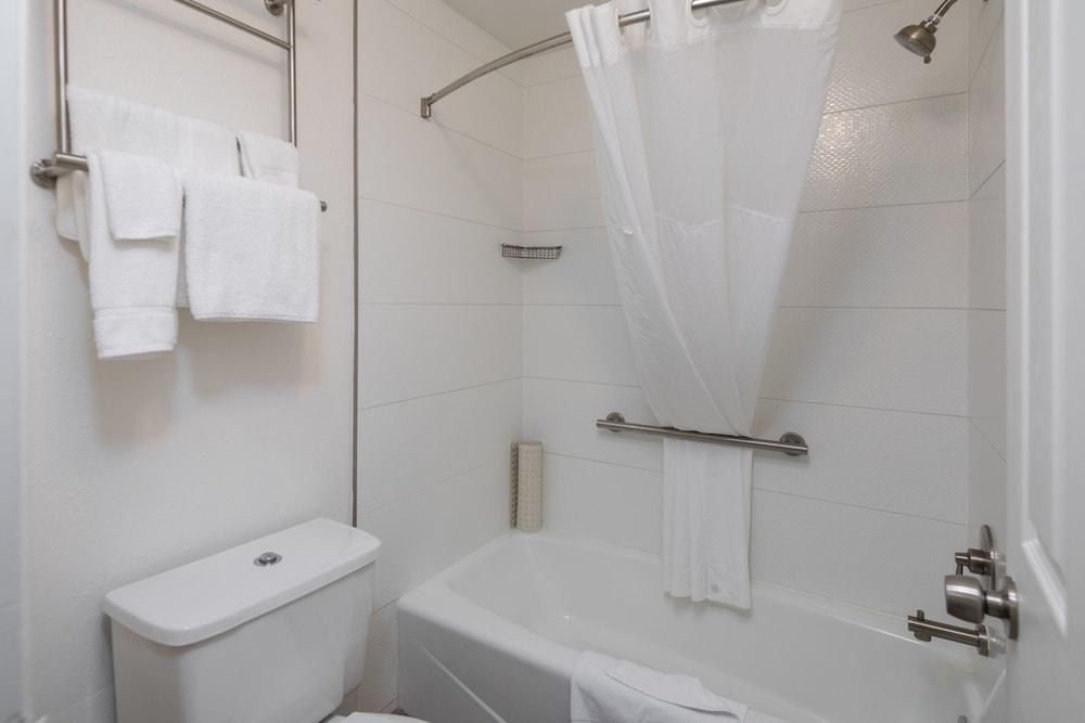 SOMA Park Inn – Civic Center photo 36